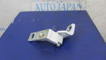 Петля двери верхняя передняя правая FOCUS 10-18 2017 Седан 2.0