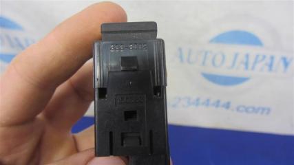 Кнопка курсовой устойчивости LX570 07-15