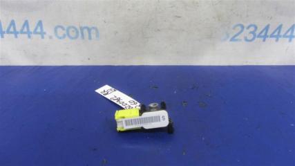 Датчик удара задний Q60 16-20