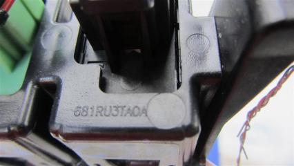 Блок кнопок торпедо ALTIMA L33 12-18 2014 L33 2.5