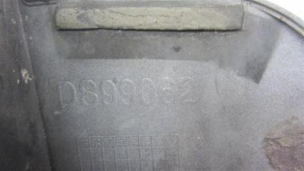 Брызговик передний правый M35/M45 04-10 2006 Седан 3.5 VQ35DE