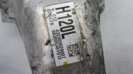 Кулак поворотный передний левый LS460 06-12 2007 Седан 4.6