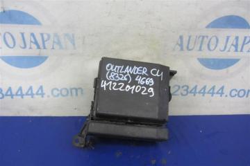 Блок предохранителей моторный отсек OUTLANDER 03-07 2005 Внедорожник 2.4