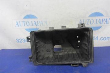 Корпус воздушного фильтра SOLARA 03-09 2.4