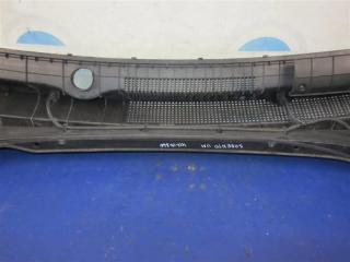 Пластик под лобовое стекло / Жабо SORENTO UM 14-