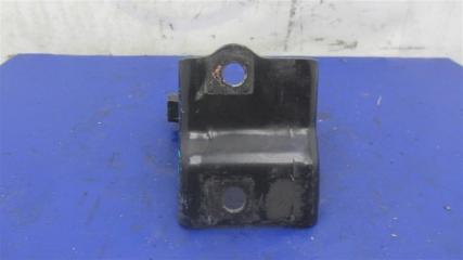 Кронштейн КПП TOYOTA RAV4 00-05 2.0