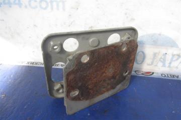 Кронштейн усилителя заднего бампера левый G35 03-07 2006 Седан 3.5