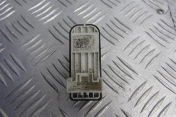 Кнопка стеклоподъемника передняя правая 3 BL 09-13 2009 Седан 2.0