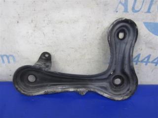 Крепление балки подвески правое LEXUS CT200 11-17 Хетчбек 1.8