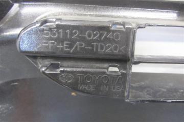 Решетка переднего бампера COROLLA E170 13-19