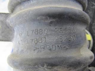 Патрубок воздушного фильтра TOYOTA CAMRY 40 06-11