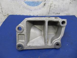 Кронштейн двигателя правый INFINITI G25/G35/G37/Q40 06-14 Седан 3.5 VQ35HR