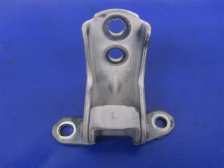 Петля двери верхняя передняя правая INFINITI G25/G35/G37/Q40 06-14