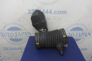 Патрубок воздушного фильтра TOYOTA SIENNA 11-16 GSL30 3.5 2GR-FE