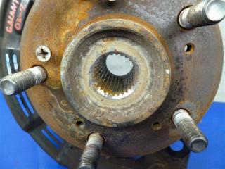 Ступица передняя правая MITSUBISHI GALANT 03-12 Седан 2.4