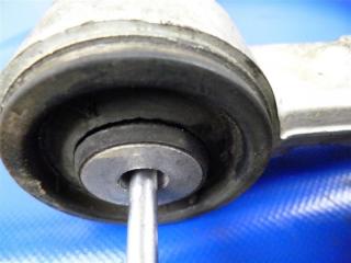 Рычаг передней подвески верхний передний правый R-CLASS W251 05-13 2007 Минивэн OM642950 3.2L