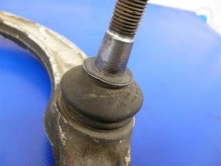 Рычаг передней подвески верхний передний правый R-CLASS W251 05-13 2007 Минивэн OM642950 3.2L