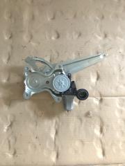 Стеклоподъемник задний левый TOYOTA AURIS 06-12