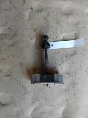 Ограничитель двери передний правый AURIS 06-12