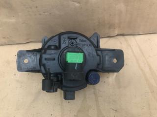 Противотуманная фара правая INFINITI M35/M45 04-10