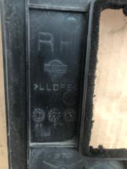 Дефлектор радиатора передний правый INFINITI M35/M45 04-10