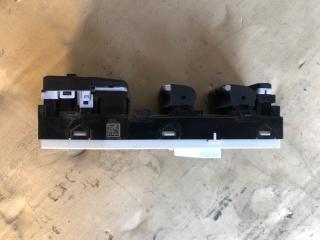 Блок управления стеклоподъемниками передний левый SANTA FE (TM) 18-23