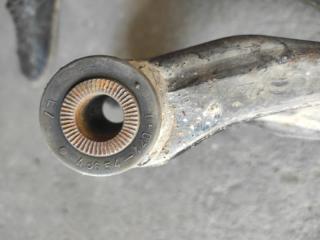 Рычаг передней подвески нижний передний правый AURIS 06-12