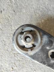 Рычаг передней подвески нижний передний правый AURIS 06-12