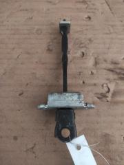 Ограничитель двери задний левый QASHQAI 07-14