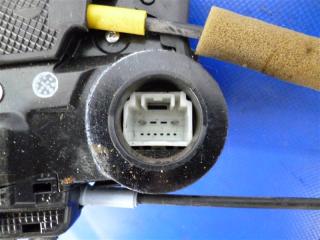 Замок двери задний левый COROLLA 150 06-13