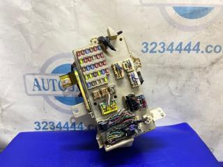 Блок предохранителей салон TOYOTA CAMRY 30 02-06 MCV30 3.0 1MZFE