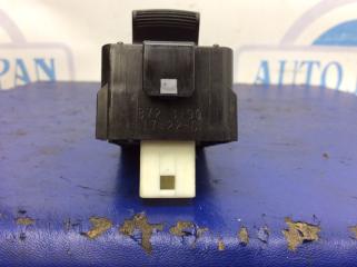 Кнопка стеклоподъемника задняя левая PRIUS - 30 09-17 Хэтчбек