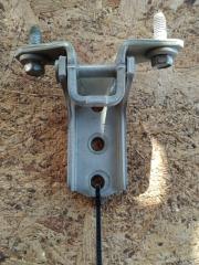 Петля двери нижняя передняя правая MITSUBISHI GALANT 03-12