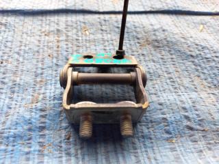 Петля крышки багажника левая CX-9 06-16 2008 Внедорожник 3.7