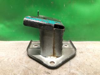 Кронштейн усилителя заднего бампера задний правый MITSUBISHI OUTLANDER GF 12- Внедорожник 2.4