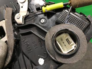 Замок двери передний правый CAMRY 40 06-11 2007 AHV40 2.4 2AZFXE