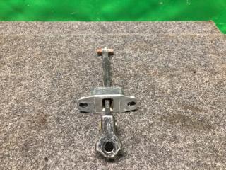 Ограничитель двери передний левый KIZASHI 09-14 2013 RE91 J24B