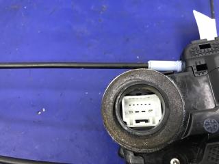 Замок двери задний левый AURIS 06-12