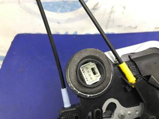 Замок двери задний правый COROLLA 150 06-13