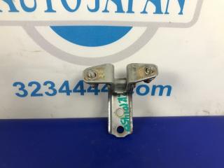 Петля двери нижняя задняя левая LANCER IX 9 03-07 2004 Седан 2.0