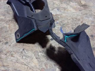 Дефлектор радиатора правый PATHFINDER R51 04-14