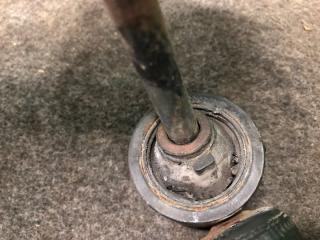 Амортизатор задний NISSAN PATHFINDER R50 96-04 Внедорожник 3.3