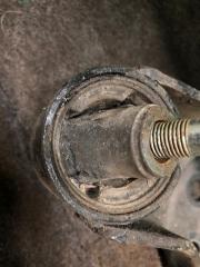 Кронштейн редуктора передний правый PATHFINDER R50 96-04 1998 Внедорожник 3.3