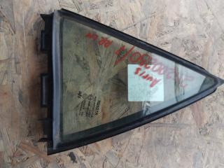 Стекло двери глухое заднее левое TOYOTA AURIS 06-12