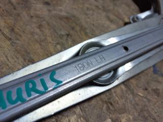 Стеклоподъемник передний левый AURIS 06-12