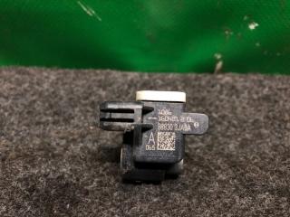 Датчик удара задний правый Q50 15-20 2016 Седан 3.0 VR30DDTT