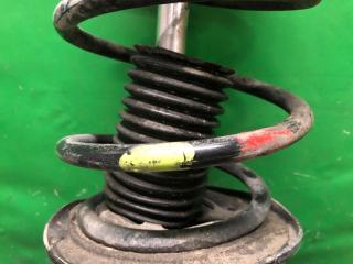 Амортизатор передний правый TOYOTA PRIUS - 30 09-17 ZVW30 1.8 2ZRFXE