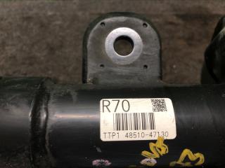 Амортизатор передний правый PRIUS - 30 09-17 2013 ZVW30 1.8 2ZRFXE