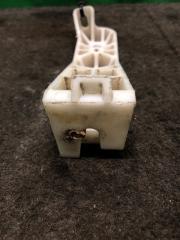 Кронштейн крепления фары передний левый OUTLANDER XL 05-13 2007 Внедорожник 3.0