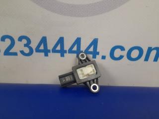 Датчик удара передний левый KIA SORENTO UM 14-